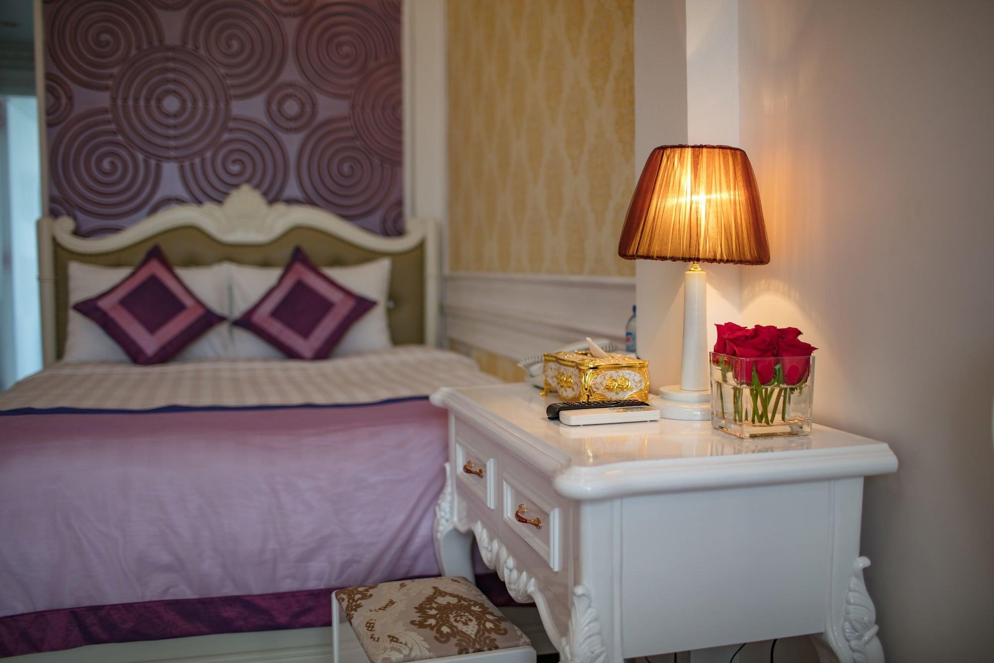 Viola Royal Hotel & Spa Hanoi Buitenkant foto