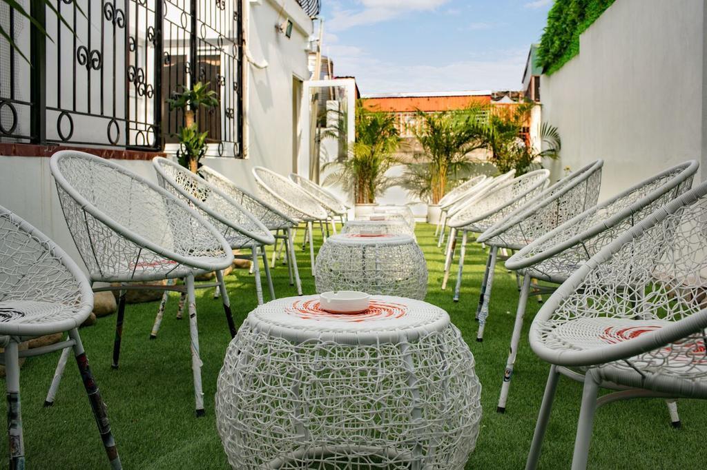 Viola Royal Hotel & Spa Hanoi Buitenkant foto